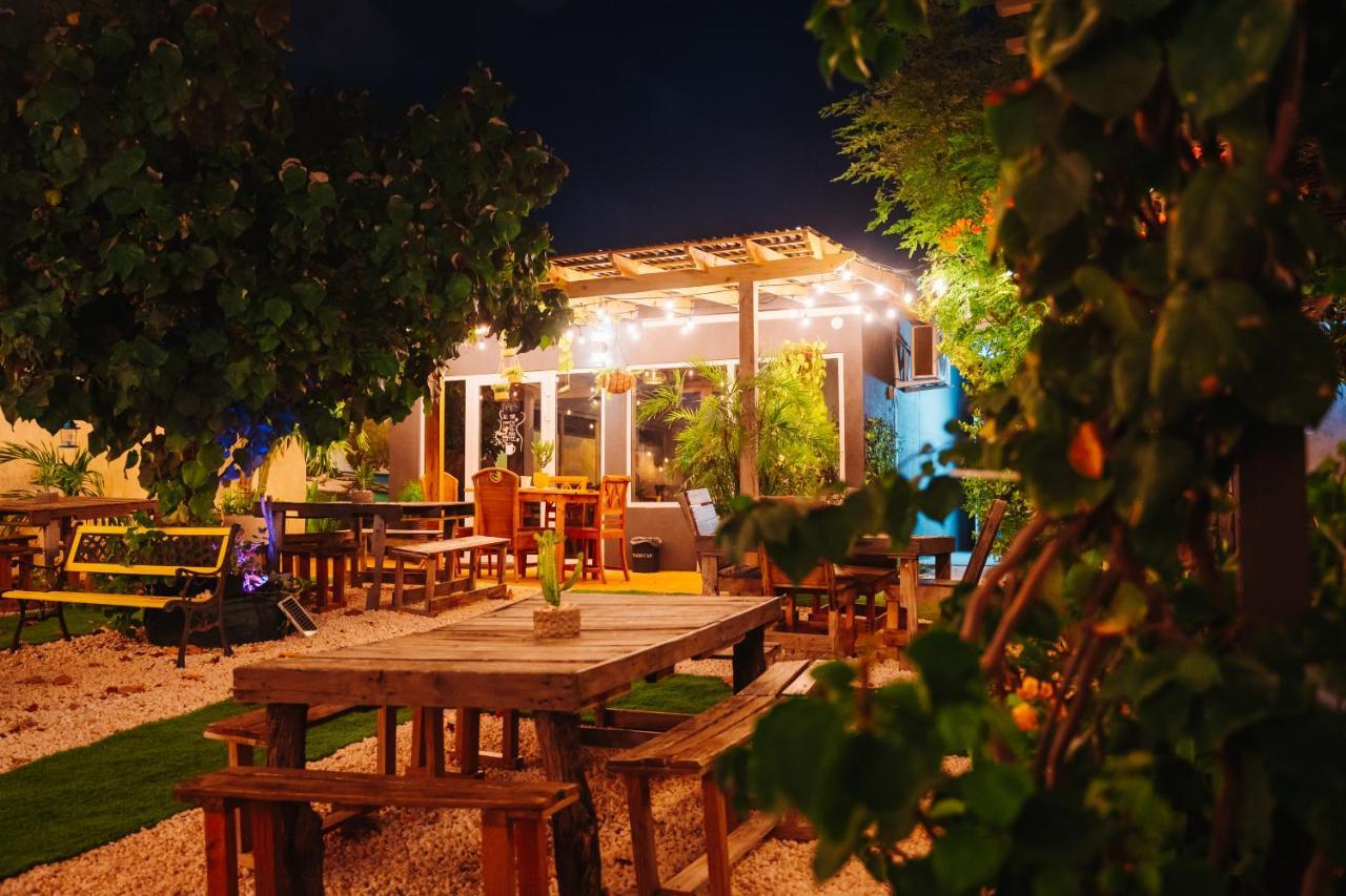 Hotel Rh Boutique Aruba Oranjestad Bagian luar foto